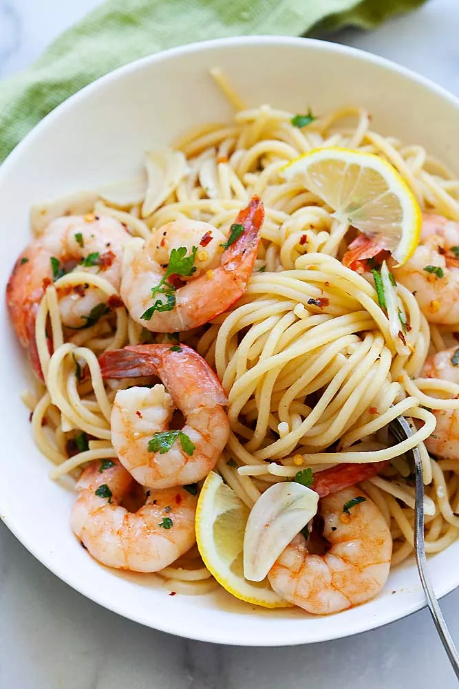 Shrimp scampi recipe with wine.